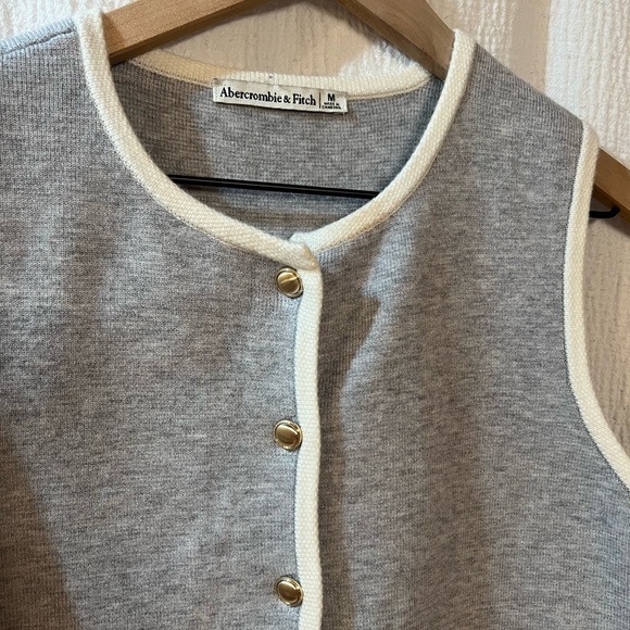 A&F Mara Crew Sweater Vest - Picture 2 of 3